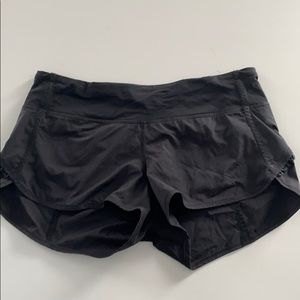 Lululemon run speed shorts size 6